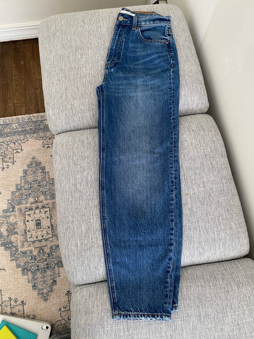 Aritzia Gia Carrot Jeans - Picture 2 of 3
